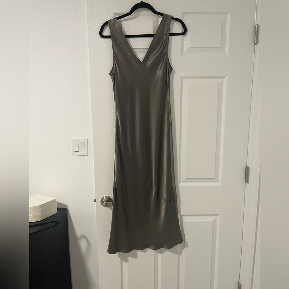 ARITZIA BABATON BLAIR SATIN MIDI DRESS NWOT